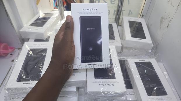 Samsung 20000mah Powerbank Battery Pack - thumbnail 2