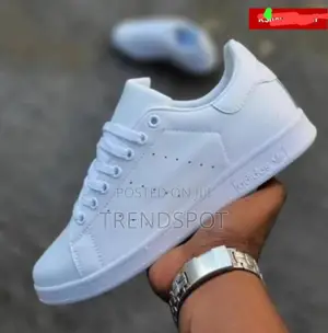 Adidas Sneakers