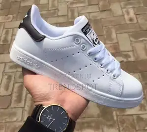 Adidas Sneakers