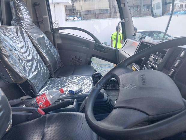 Isuzu Forward Tipper 5tonnes - thumbnail 5
