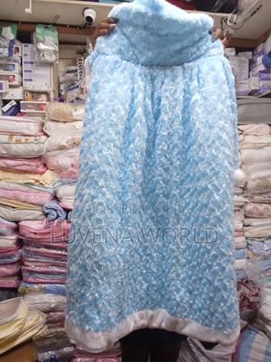 Hooded Baby Blankets - thumbnail 2