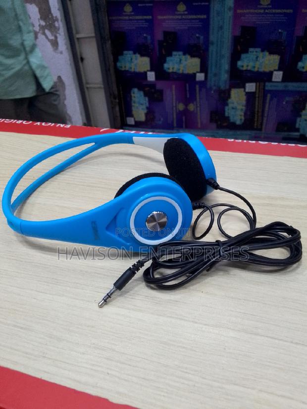 Shuer Wired Headphones