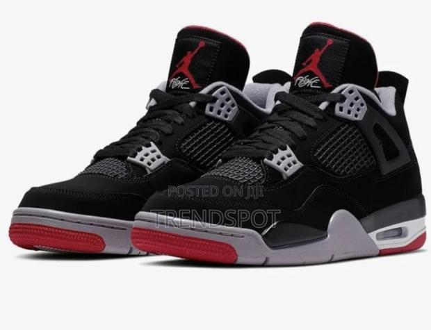 Air Jordan Retro 4 OG 'Bred' Sneakers - thumbnail 2