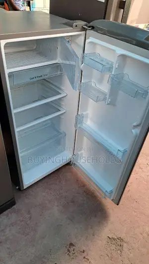 LG Curved 169L Fridge