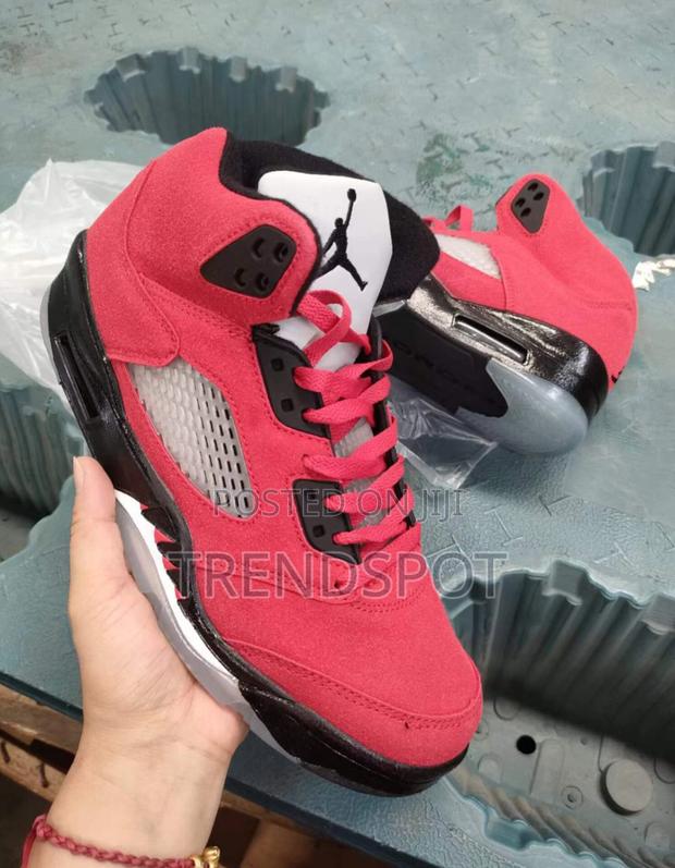 Jordan 5 Chicago Sizes. 40-45 - main view