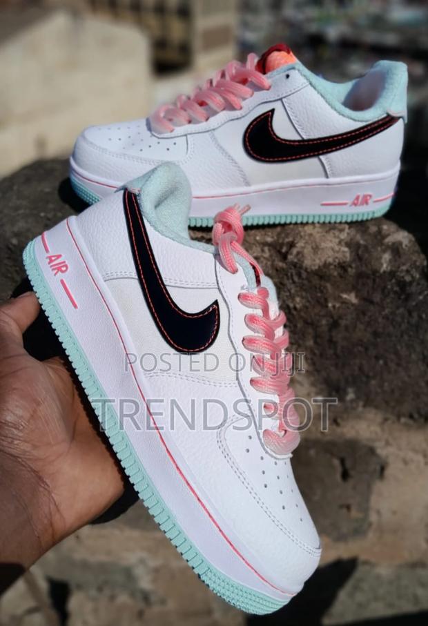 Nike Custom Air Force 1 - thumbnail 3