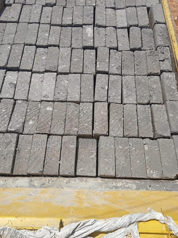 6*9 Ndarugo Machine Cut (Japhetic Quarry) - main view