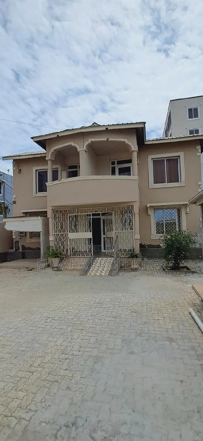 3bdrm Block of Flats in Bamburi for sale