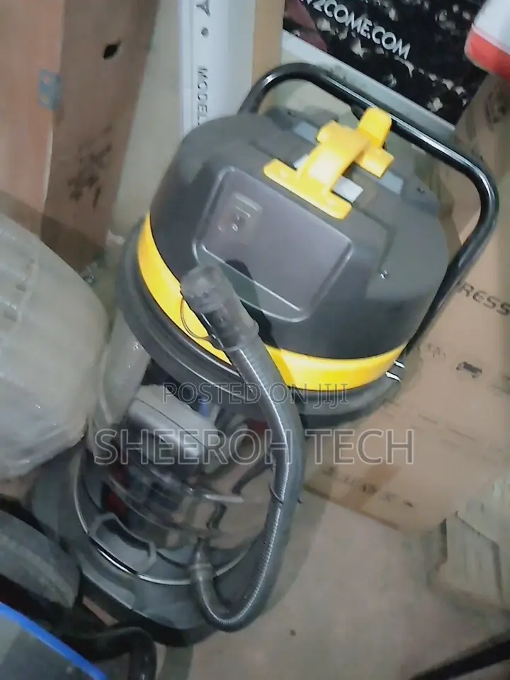 Vacuum Cleaner 30ltrs