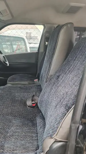 Toyota HiAce 2015 Green