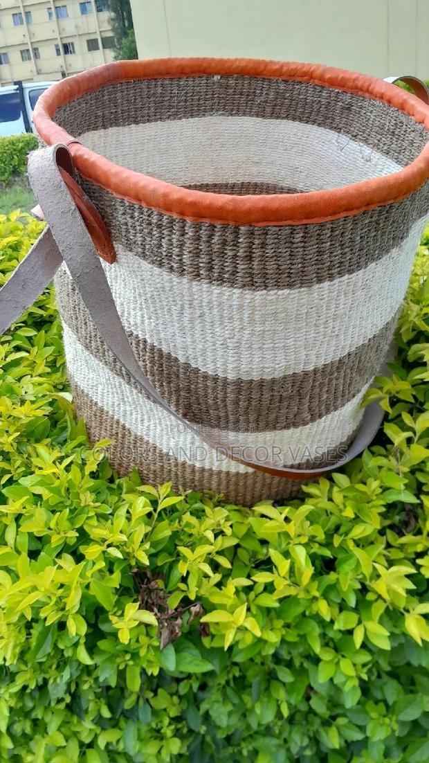 Stripped Basket With Leathered Handles - thumbnail 3