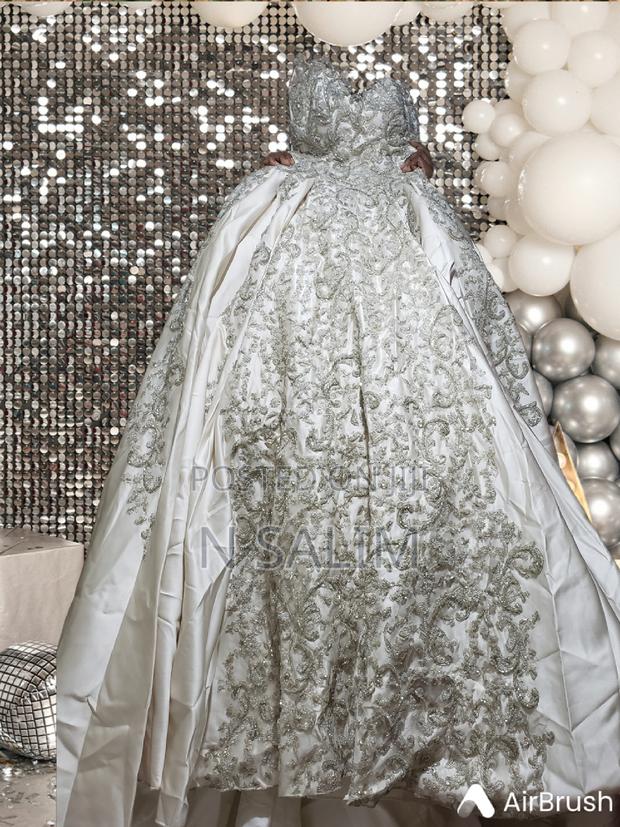 Wedding Gowns - thumbnail 6