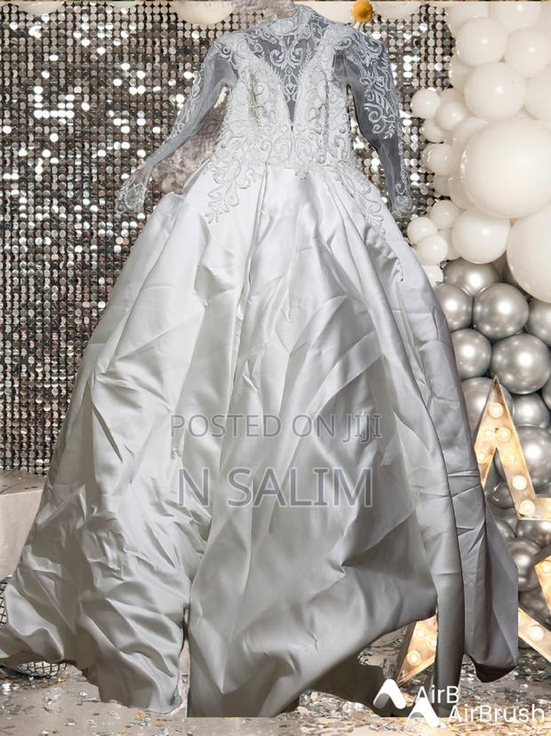 Wedding Gowns - thumbnail 7