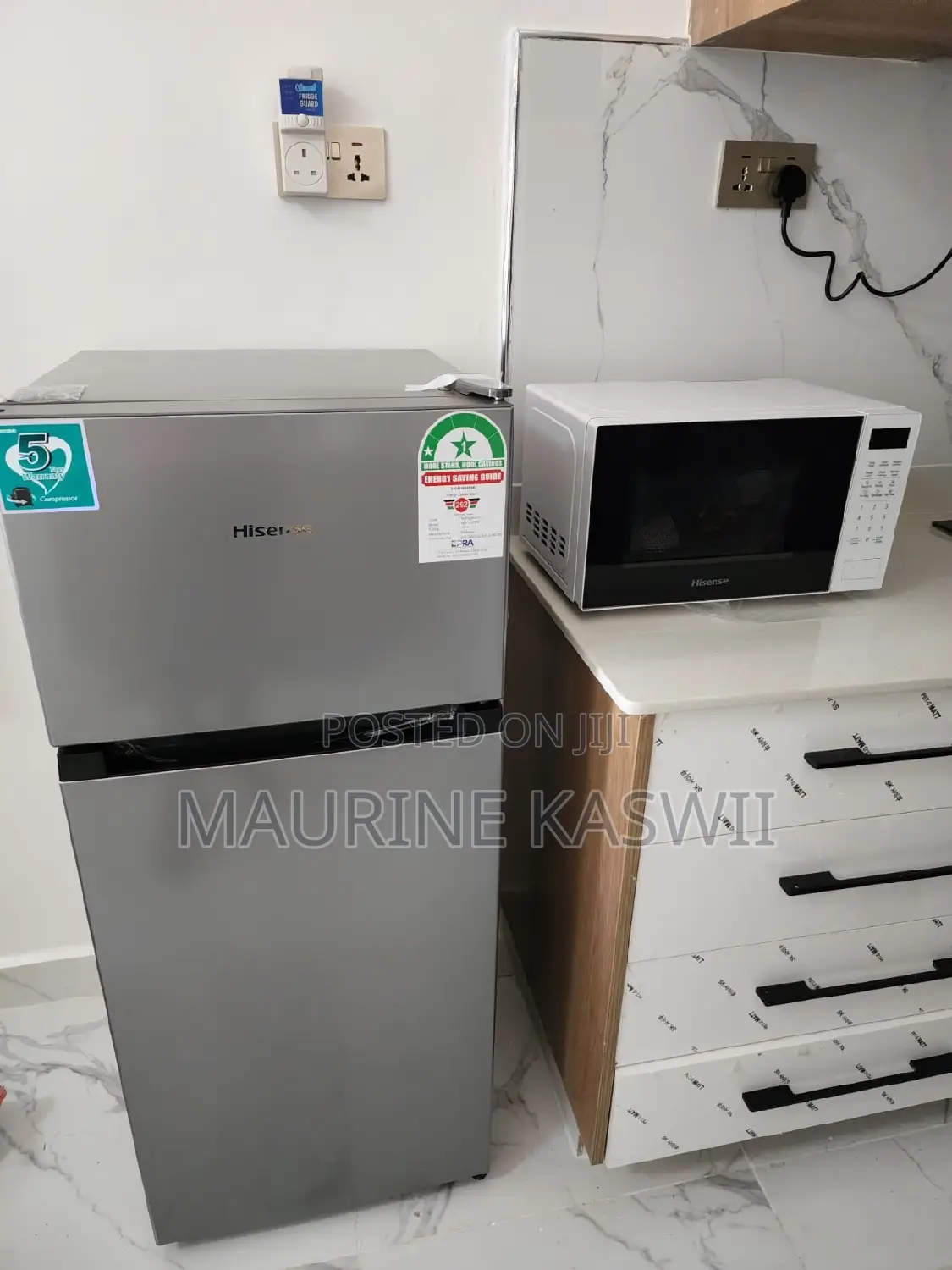 Hisense 154 L Double Door Fridge
