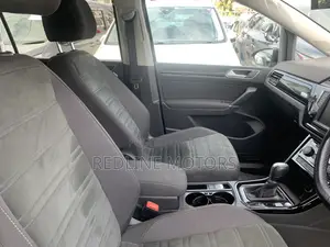Volkswagen Touran 2016 Black