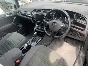 Volkswagen Touran 2016 Black