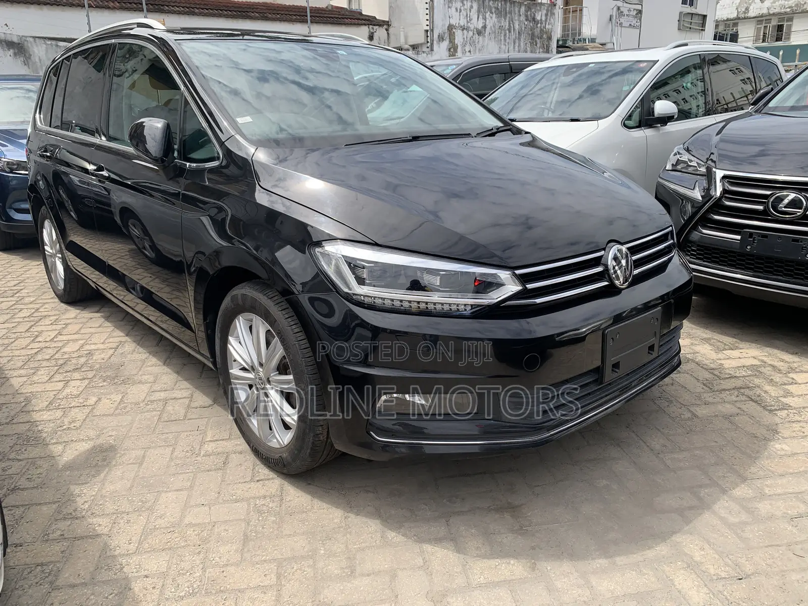 Volkswagen Touran 2016 Black