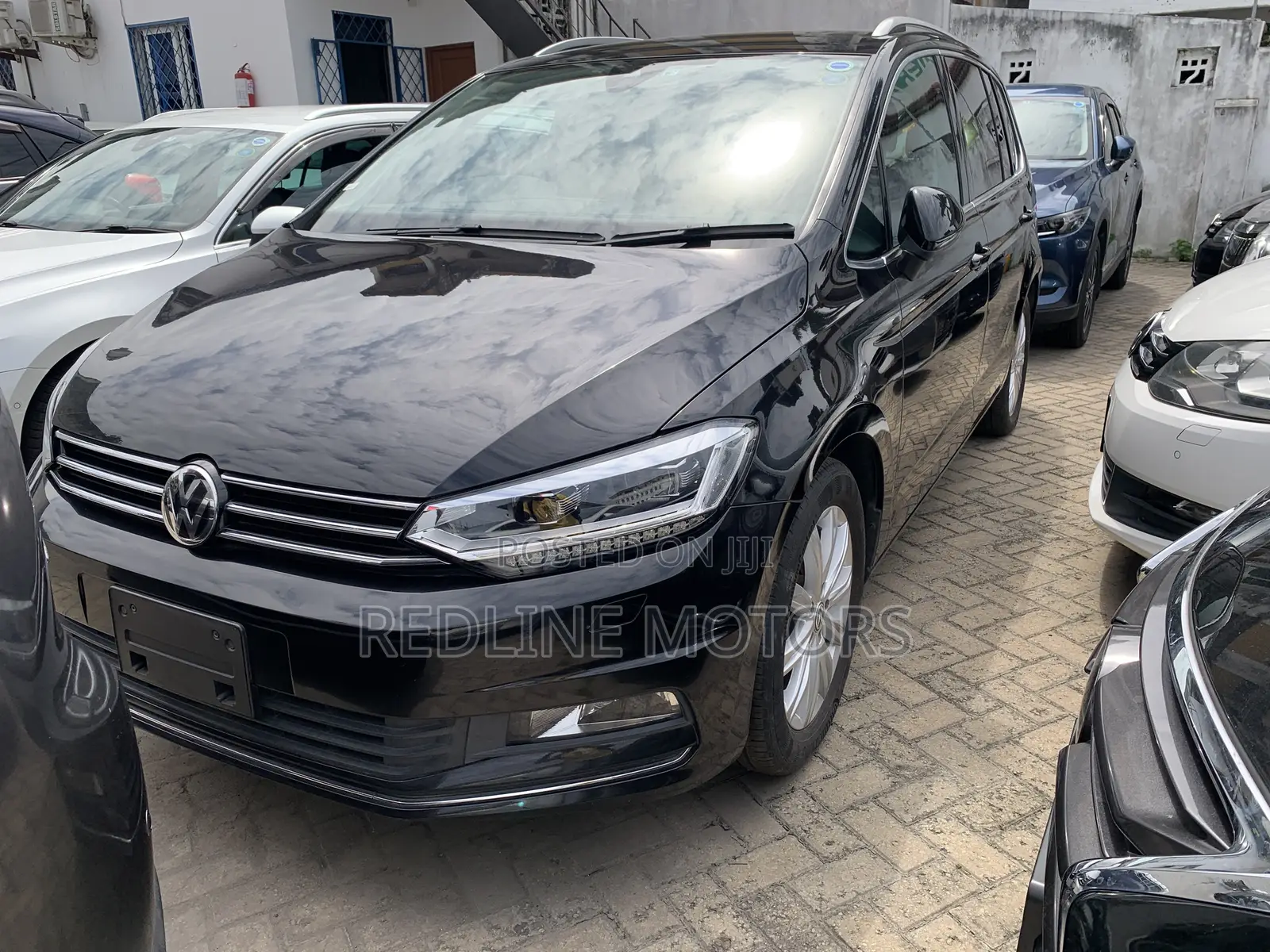 Volkswagen Touran 2016 Black