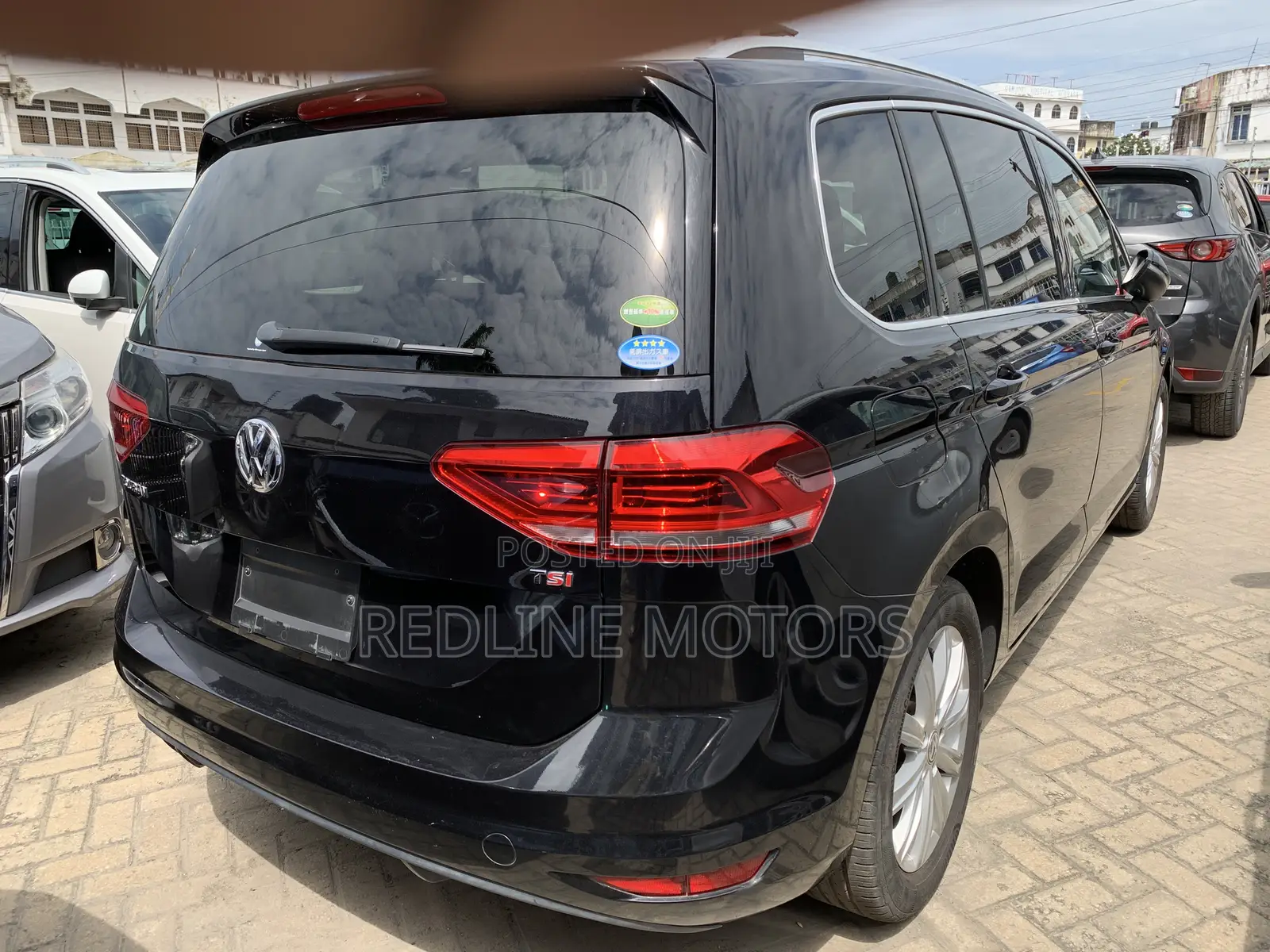 Volkswagen Touran 2016 Black