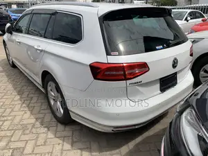 Volkswagen Passat 2016 White