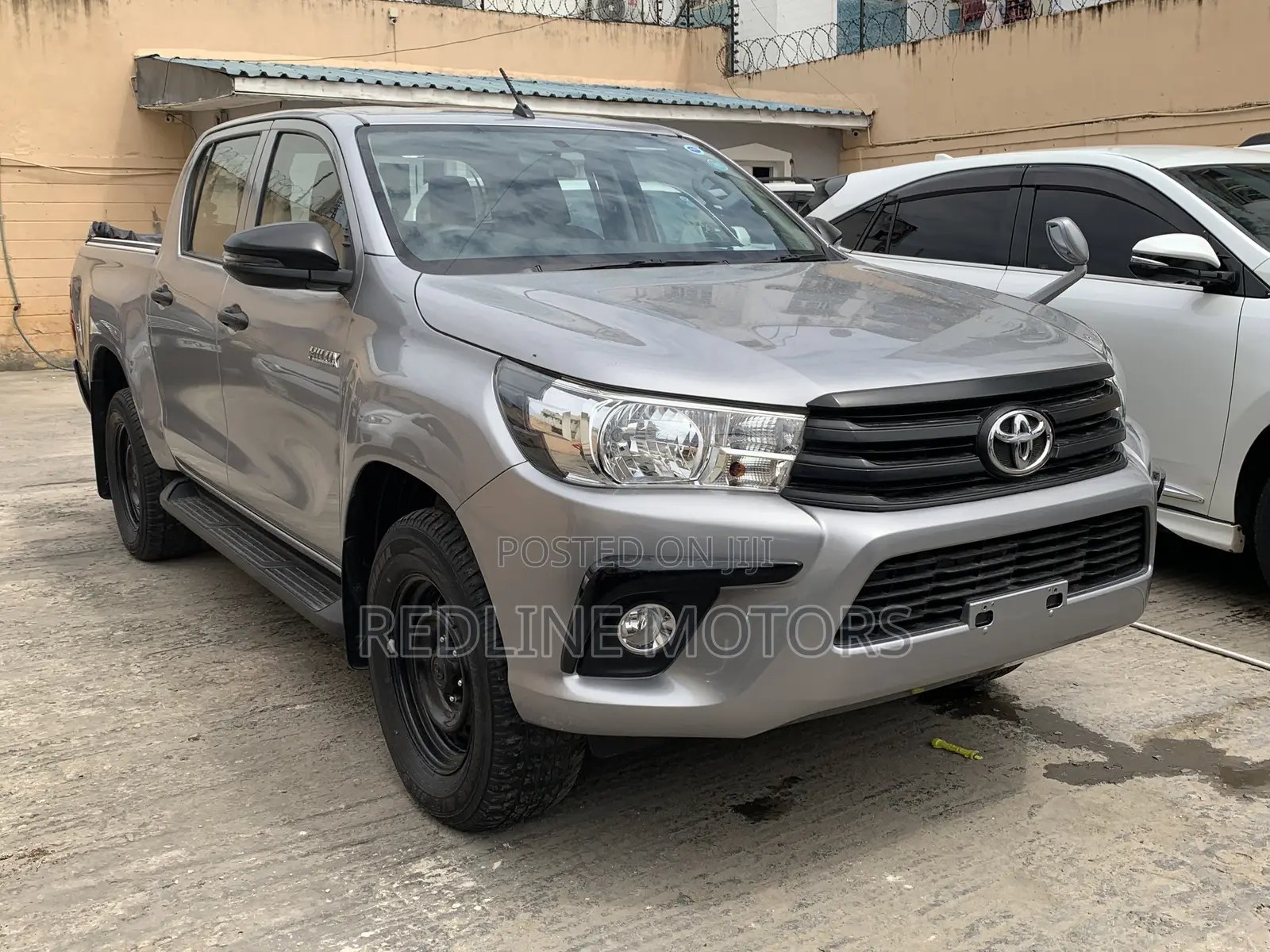 Toyota Hilux 2017 Gray