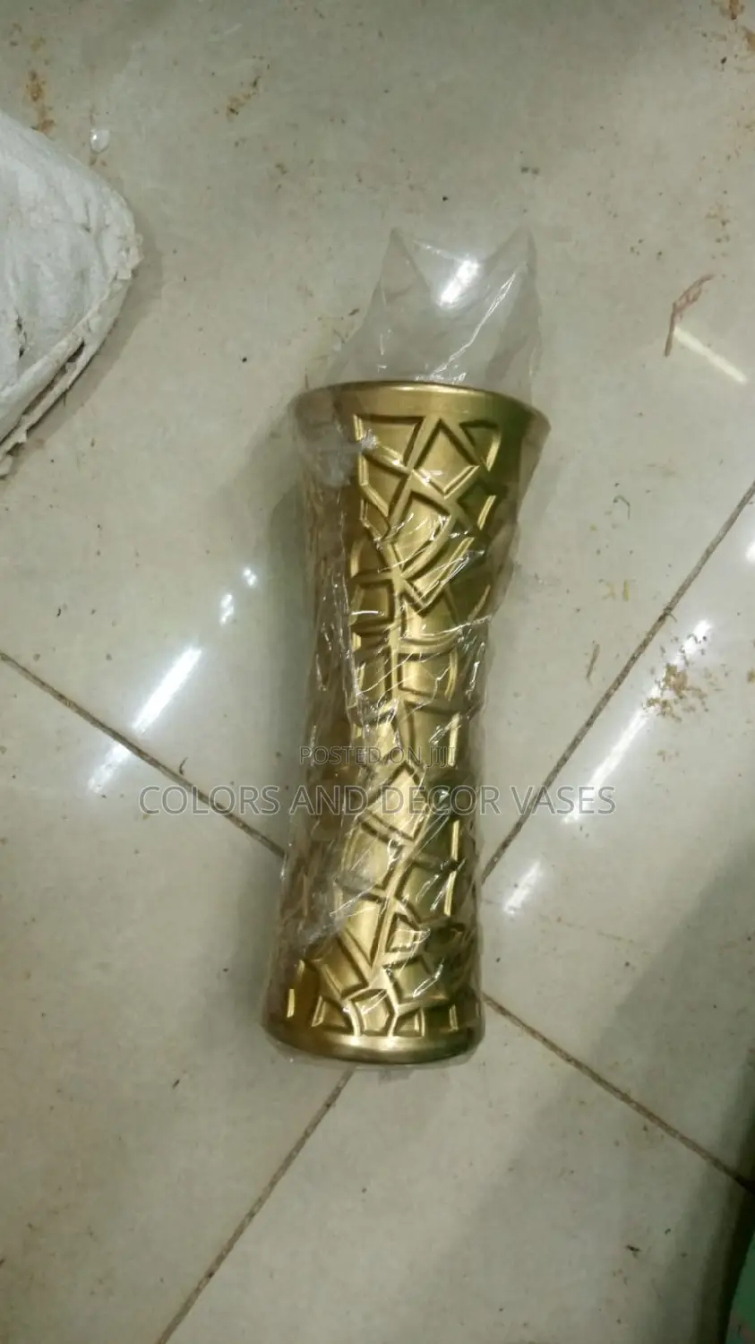 Gold Plastic Vase KSH 800, 30cm Long