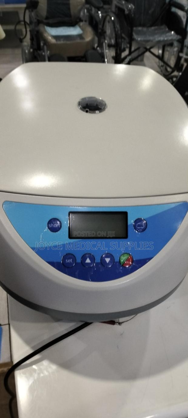 Automatic 12 Tubes Centrifuge
