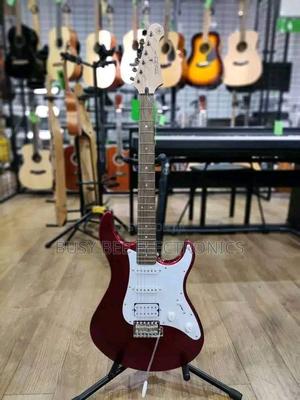 Pacifika Yamaha Lead Guitar - thumbnail 2