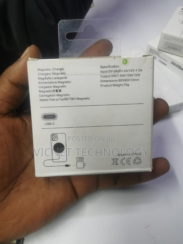iPhone Wireless Magsafe Charger - thumbnail 2