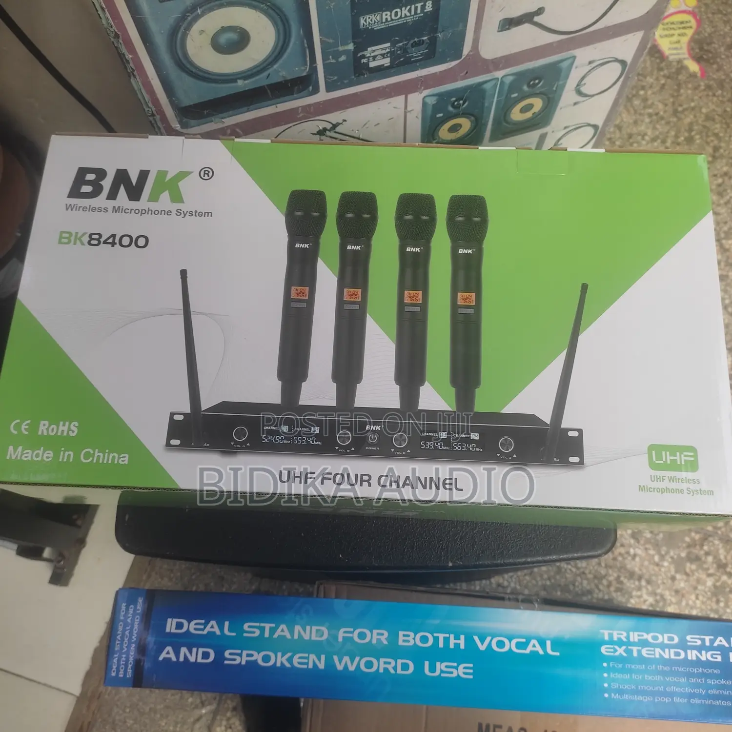 BNK 8400 4 in 1 Wireless Microphone