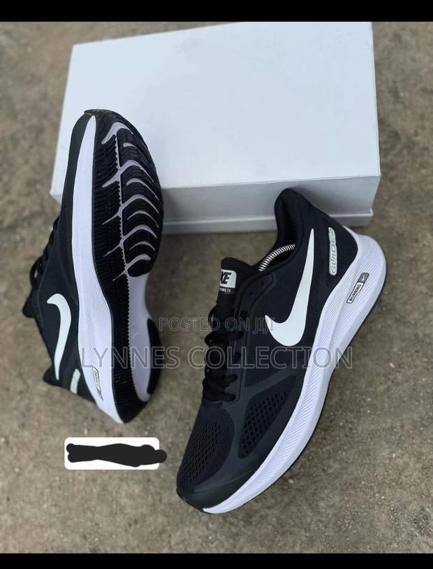 Nike Zoom Shoes - thumbnail 3