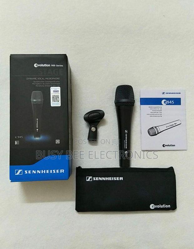 E9355 Dynamic Cardiod Wired Microphone - main view