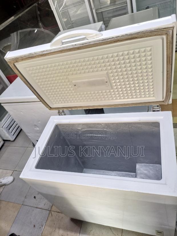 Westpoint 150L Chest Freezer - thumbnail 2