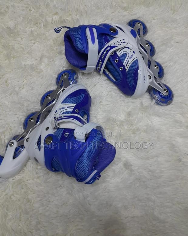 Skating Shoes 4 Wheels Blue Skating Shoes