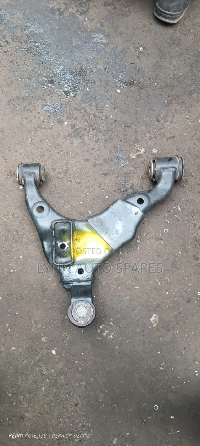 Lower Control Arm Landcruiser Prado J150