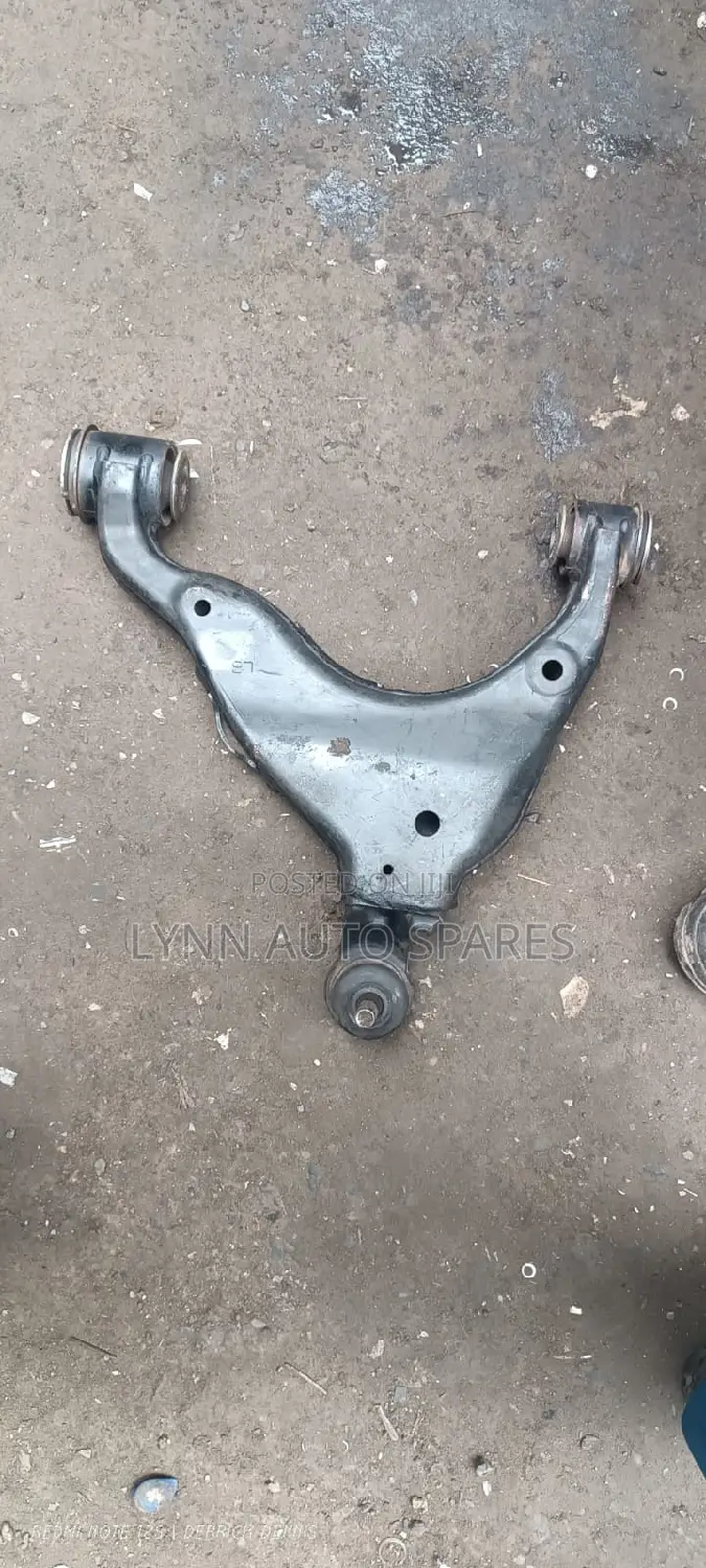 Lower Control Arm Landcruiser Prado J150
