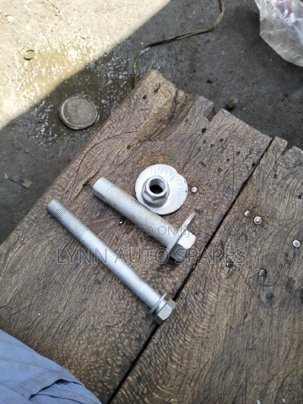 Landcruiser Prado Kemba Bolts 120