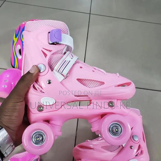 Adjustable Quality 4wheel Roller Skating Shoes