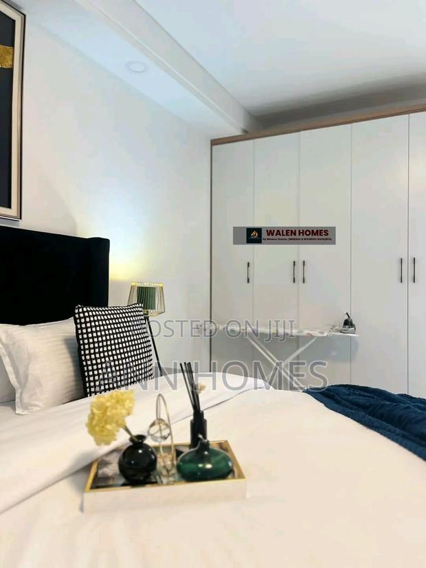 One Bedroom South B Papino Apartment - thumbnail 9