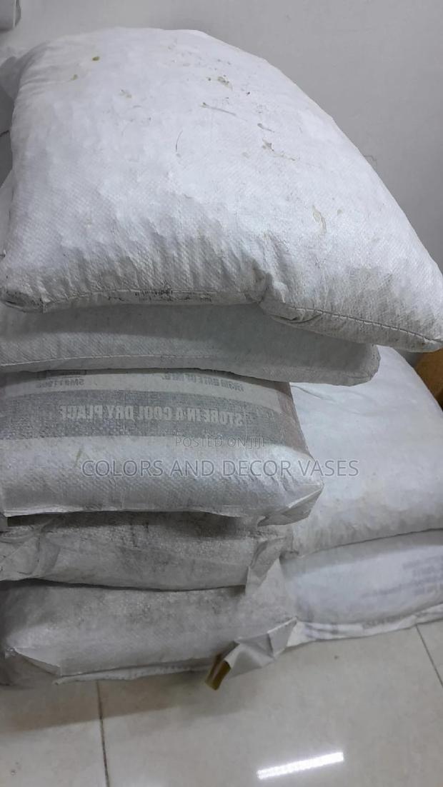 Pebble Stones Crystal White - main view