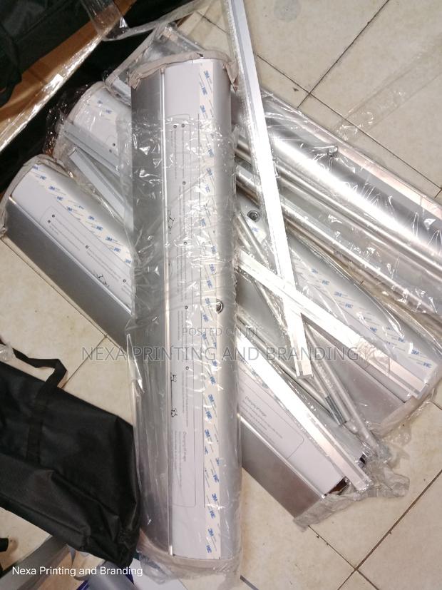 4.5kgs Heavy Broadbase Display Stand - thumbnail 2