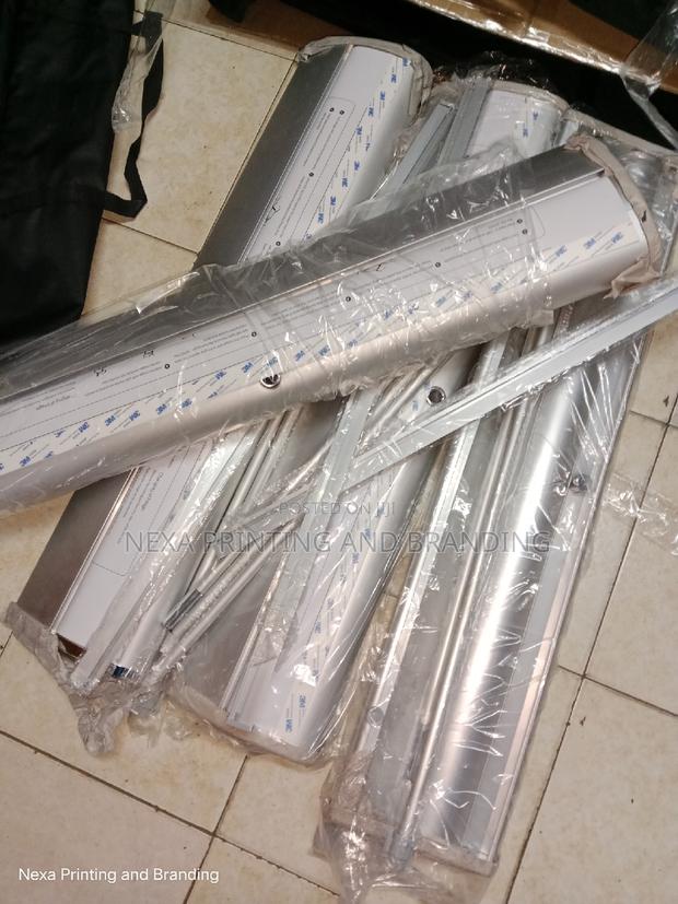 4.5kgs Heavy Broadbase Display Stand - thumbnail 3