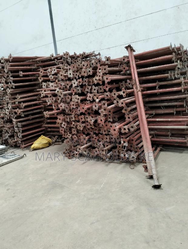 3.9 Maximum Height Props for Hire - thumbnail 2