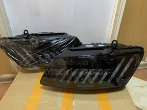 AUDI Q5 Aftermarket Headlight