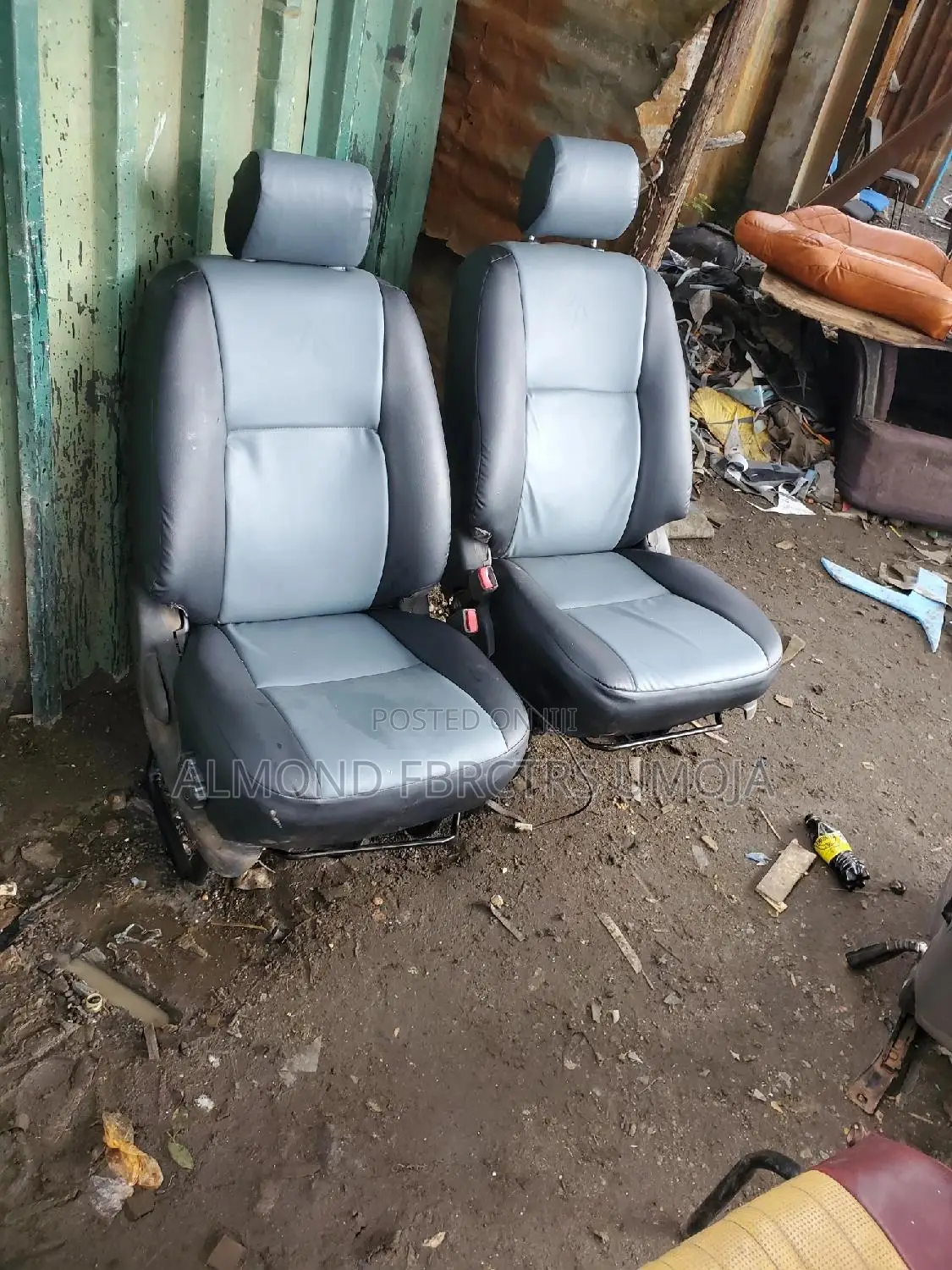 Am Selling This 2 Recliner Seats at Affordable Price