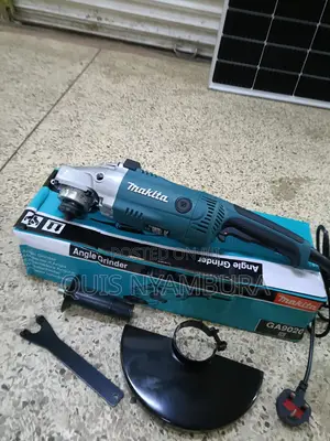 9" Makita Grinder Grinder.
