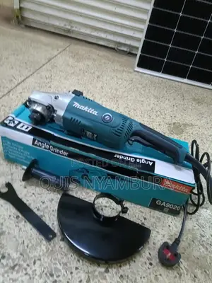 Makita Grinder, 9" Makita Grinder