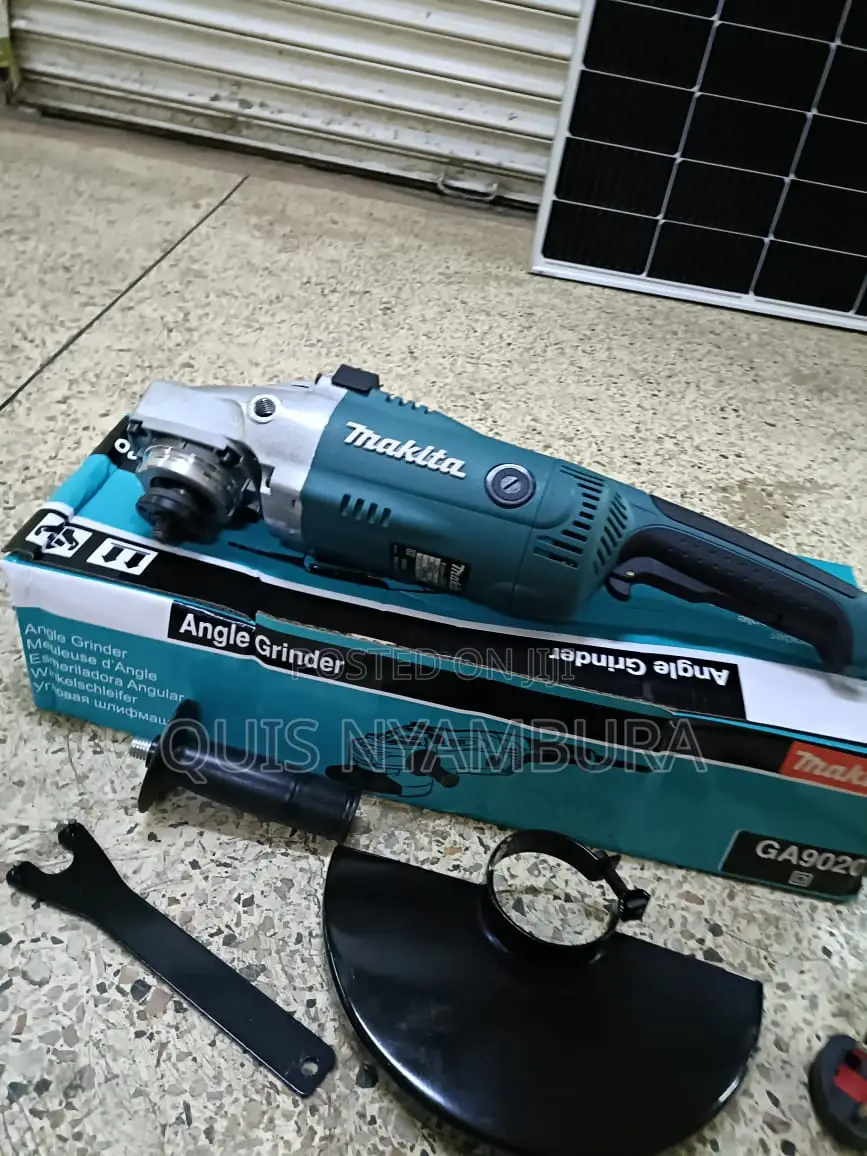 Makita Grinder, 9" Makita Grinder