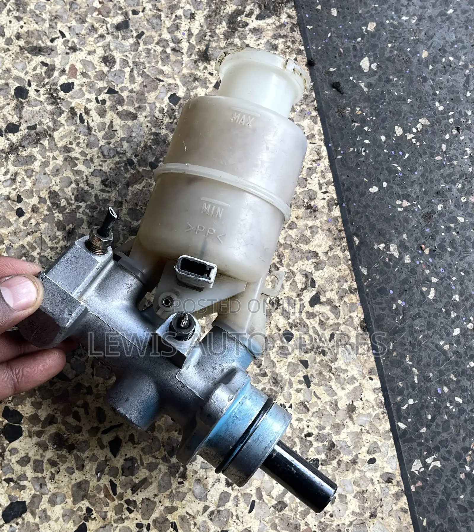 Pajero I.O Brake Master Cylinder