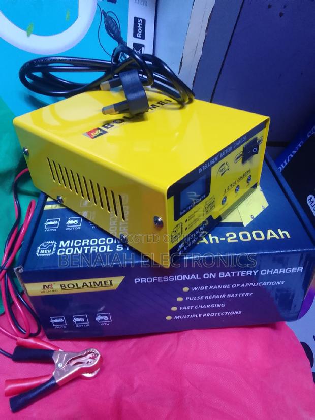 Car Battery Charger.Fast Charger Ac to Dc